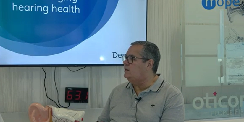 Lee más sobre el artículo De lo Analógico a la Inteligencia Artificial: El Futuro de tu Audición ya está aquí