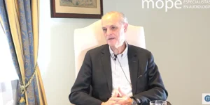 Lee más sobre el artículo Medicina de Precisión: Cómo la Genética y la IA están redefiniendo la Audiología